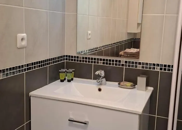 Beautiful 43m2 With Two Double Beds Everything Nearby * Nice